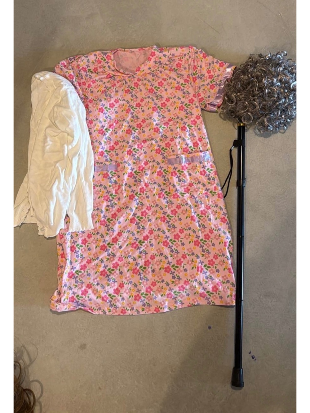 Girls large grandma costume